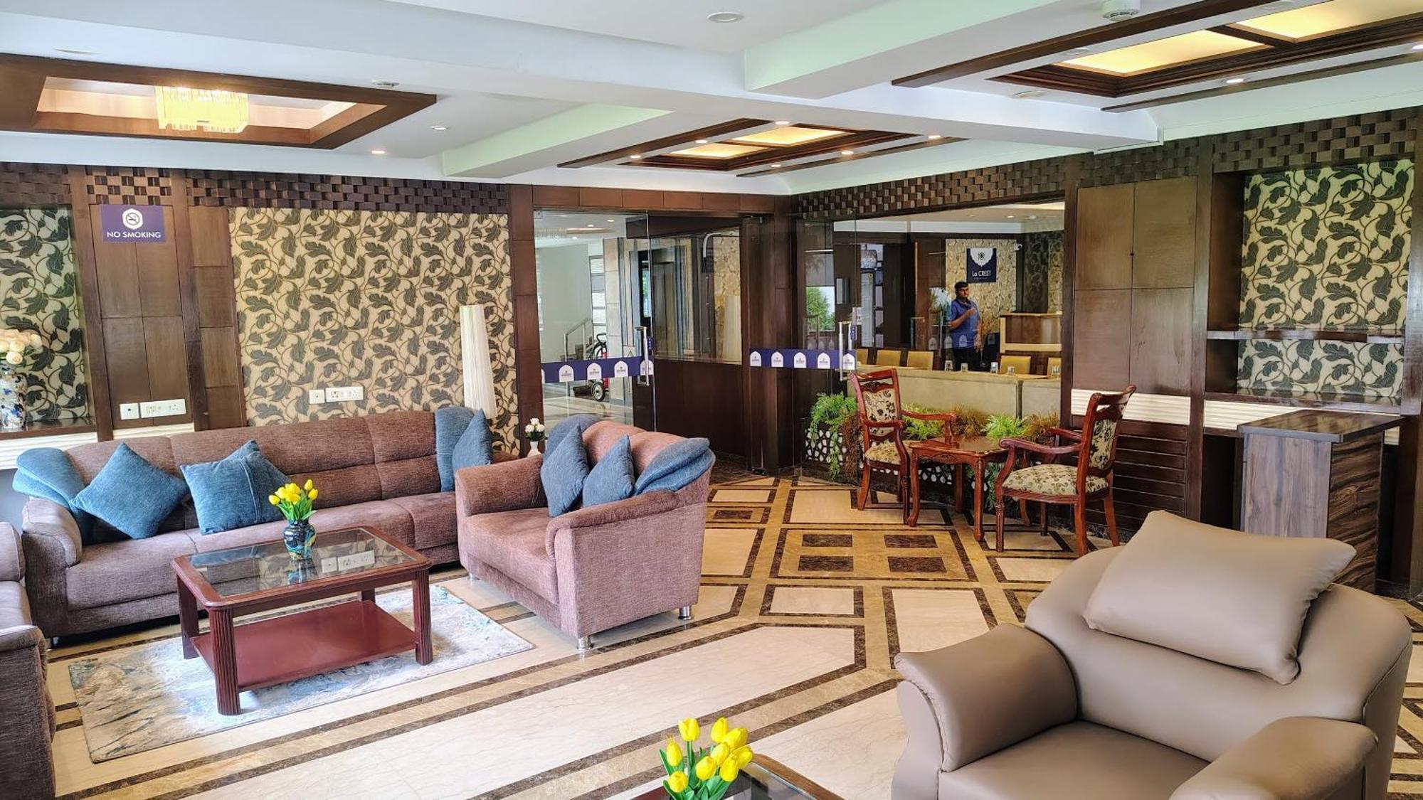 Crestmont Ashapurna Jaipur, Banipark Hotell Exteriör bild